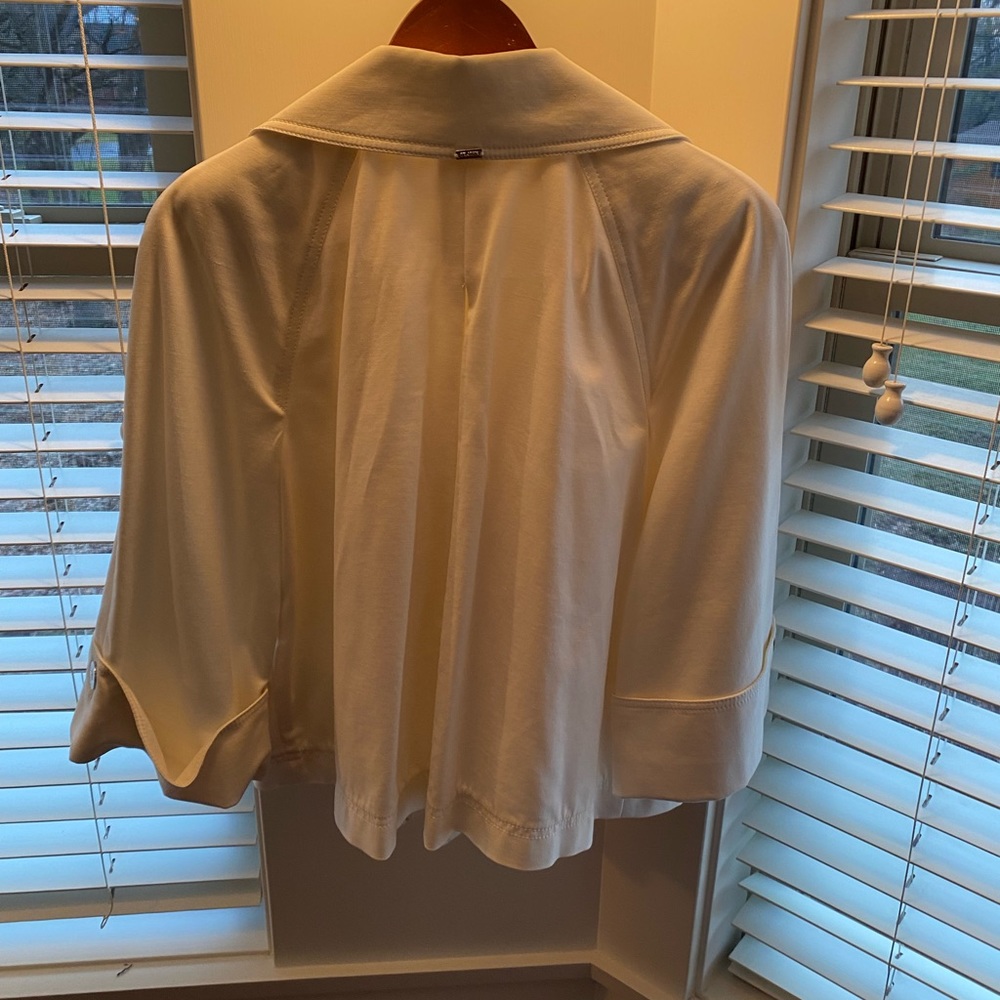 Beautiful St. John Jacket - image 4